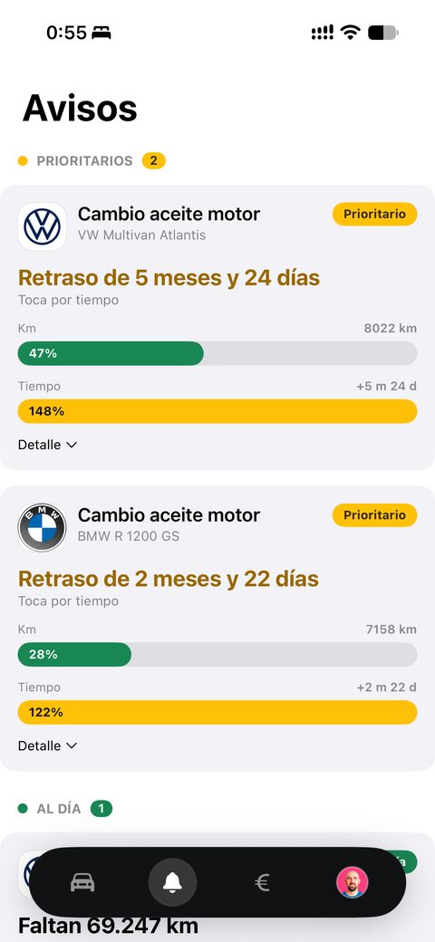 App de Move: avisos de mantenimiento con el cambio de aceite pendiente y su avance en km y tiempo.